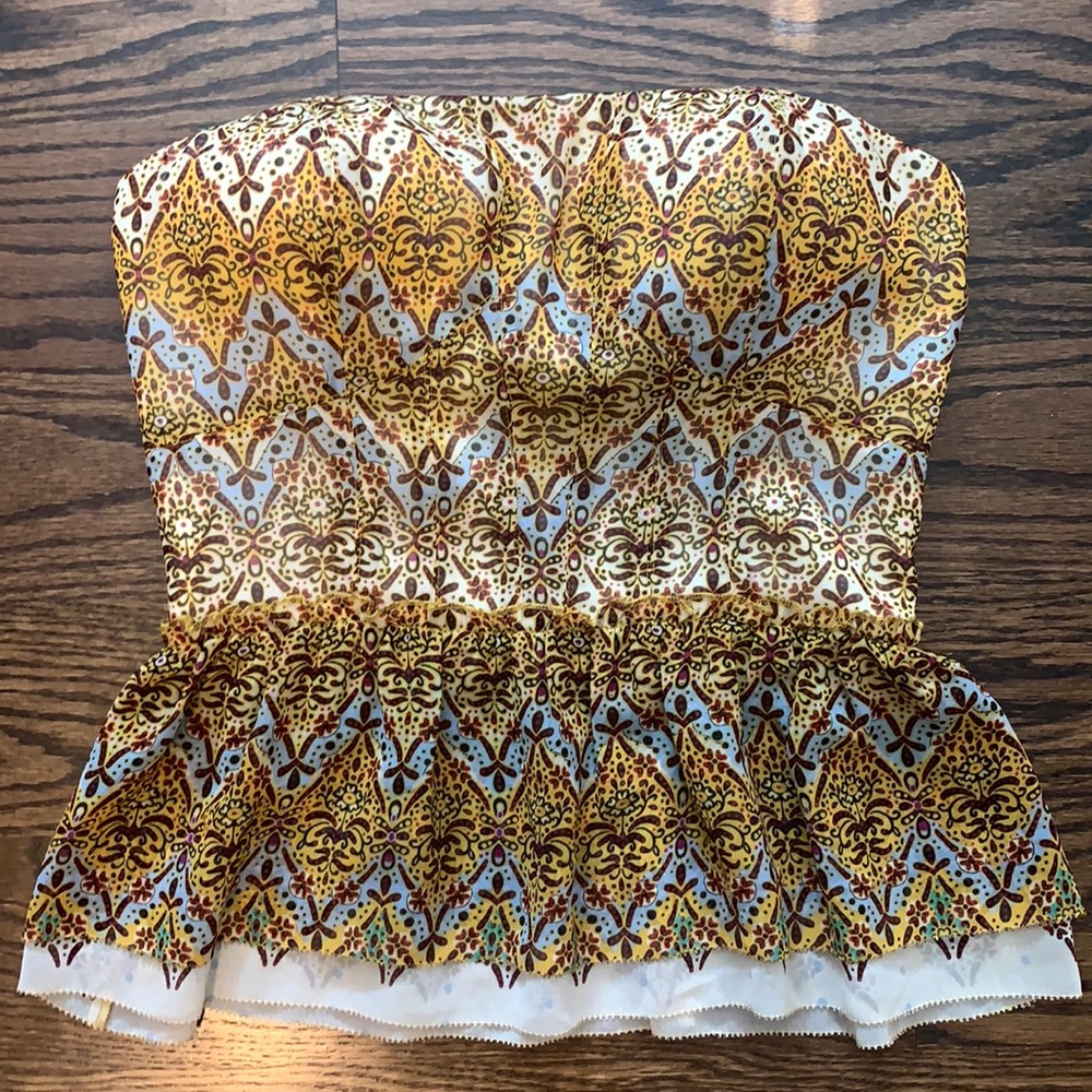 Bebe strapless women’s top with built in cup